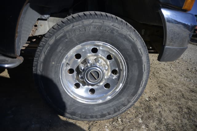 Image of Ford F-250 equipment image 2