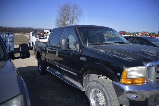 Image of Ford F-250 equipment image 3