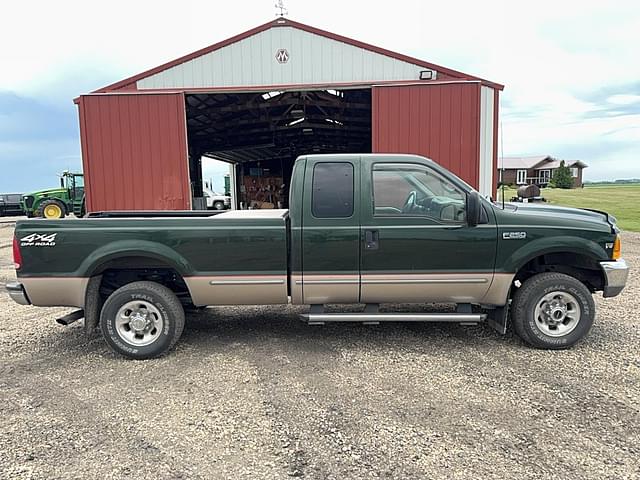 Image of Ford F-250 equipment image 4
