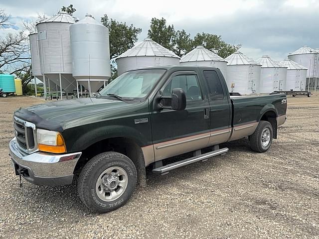Image of Ford F-250 equipment image 1