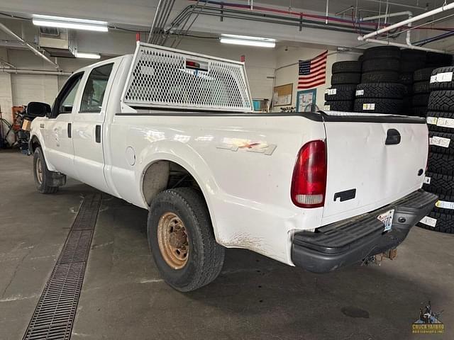 Image of Ford F-250 equipment image 2