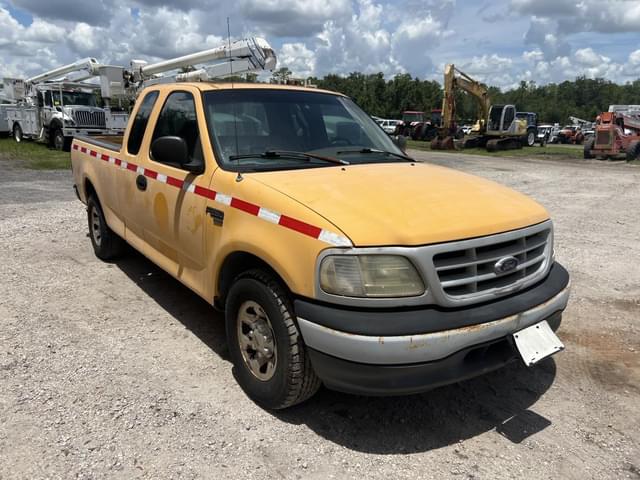 Image of Ford F-250 equipment image 3