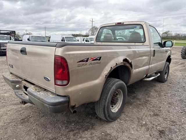 Image of Ford F-250 equipment image 4