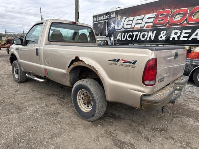 Image of Ford F-250 equipment image 1