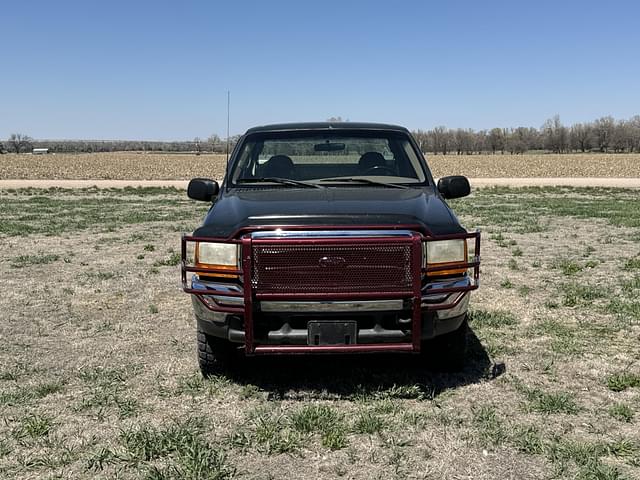 Image of Ford F-250 equipment image 2