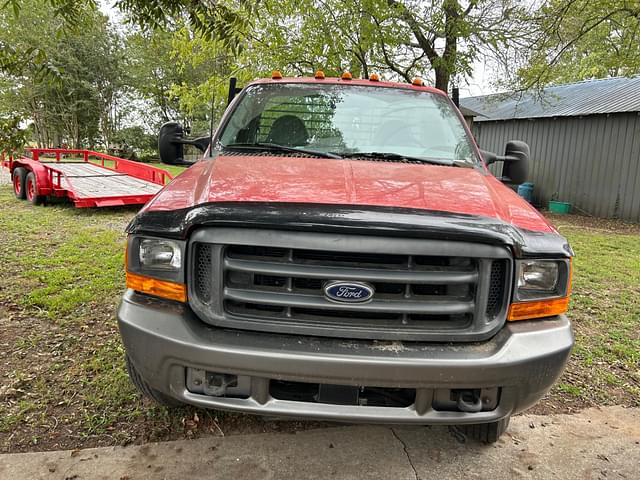 Image of Ford F-350 equipment image 4