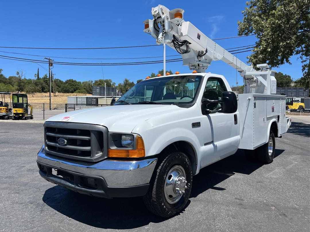 Image of Ford F-250 Primary image