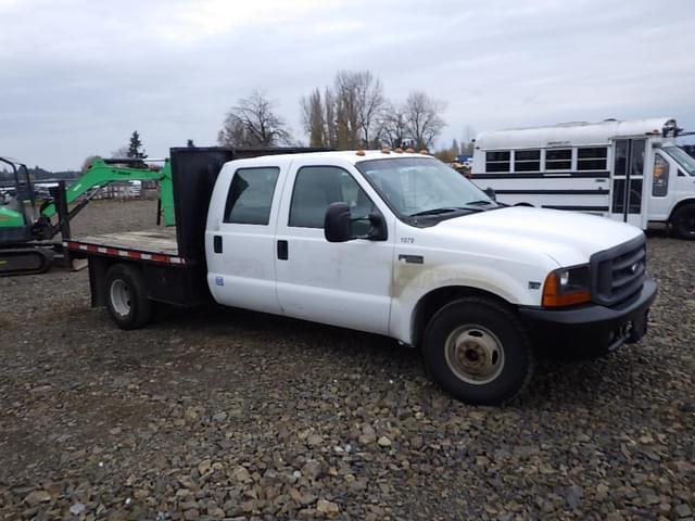 Image of Ford F-350 equipment image 1