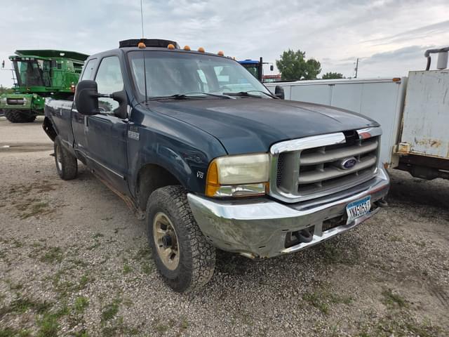 Image of Ford F-350 equipment image 1