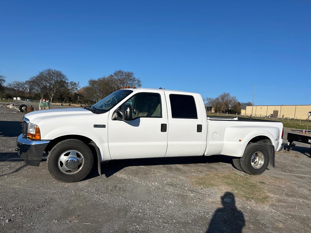 Image of Ford F-350 Primary image