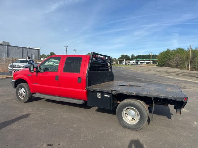 Image of Ford F-350 equipment image 2