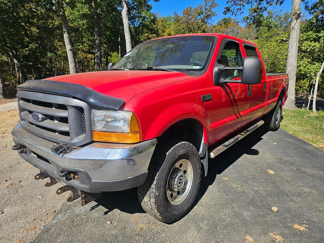 Image of Ford F-350 Primary image