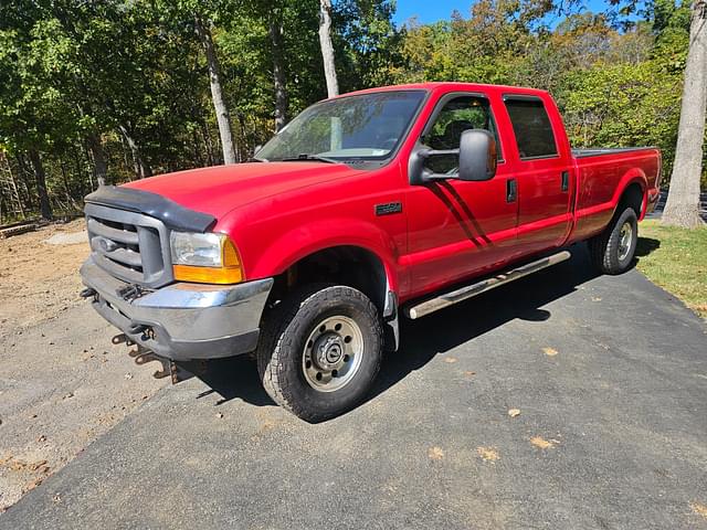 Image of Ford F-350 equipment image 3