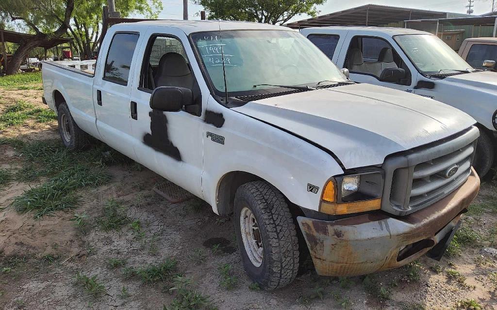 Image of Ford F-350 Primary image