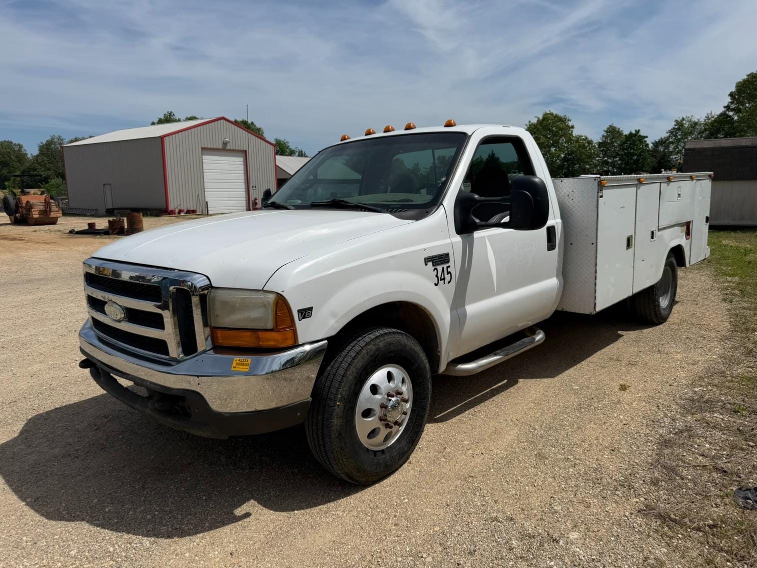 1999 Ford F-350 Equipment Image0