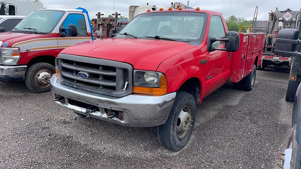 Image of Ford F-350 Primary image