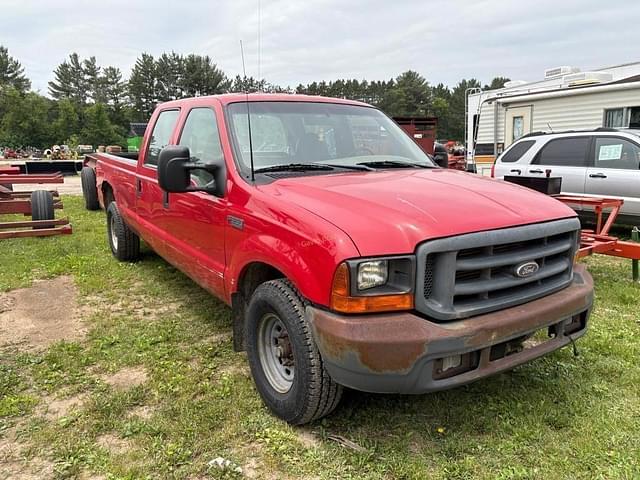Image of Ford F-350 equipment image 2