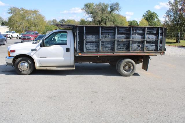 Image of Ford F-350 equipment image 1