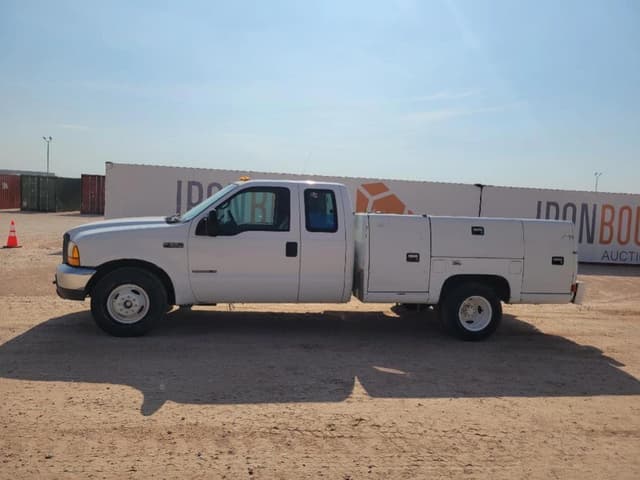 Image of Ford F-350 equipment image 1