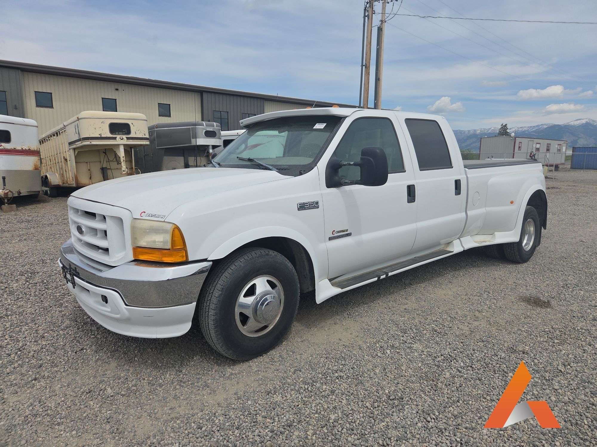 1999 Ford F-350 Equipment Image0