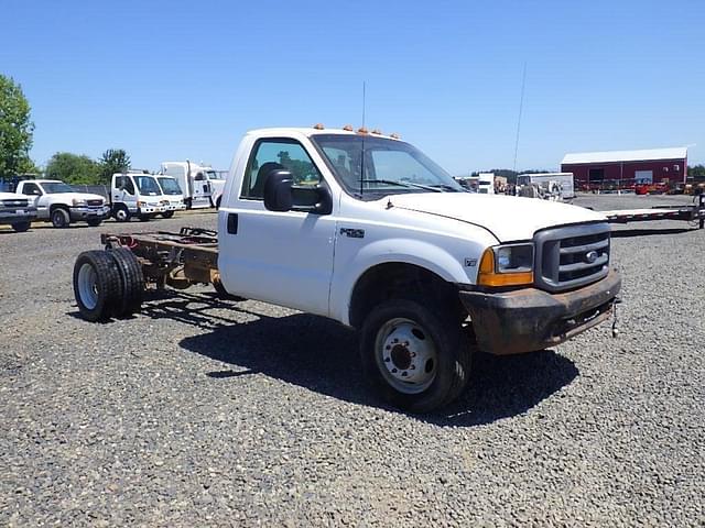 Image of Ford F-450 equipment image 1