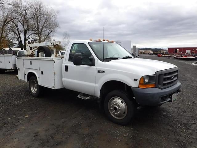 Image of Ford F-450 equipment image 1