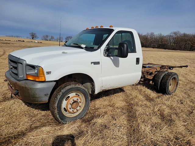 Image of Ford F-450 equipment image 1