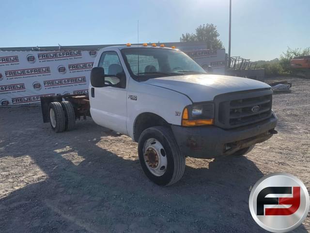 Image of Ford F-450 equipment image 2
