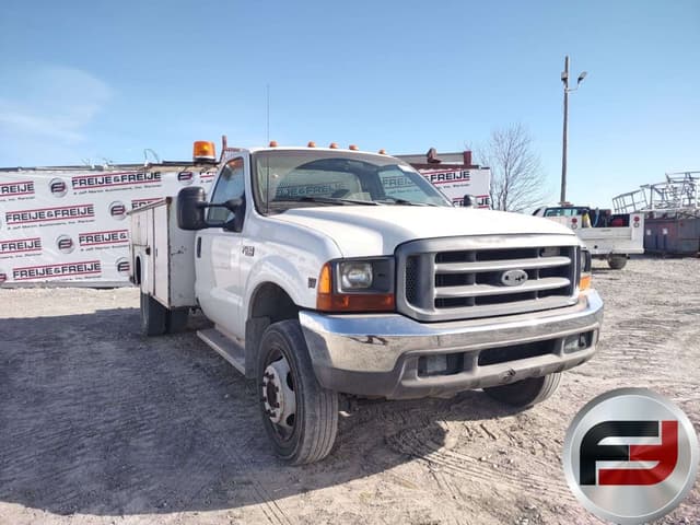 Image of Ford F-450 equipment image 2