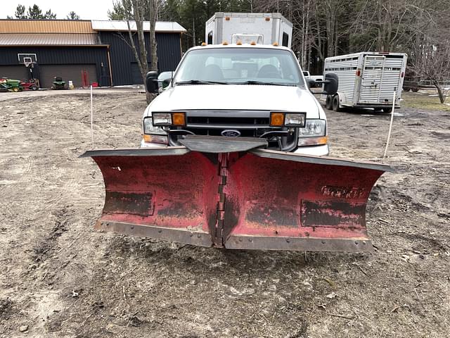 Image of Ford F-550 equipment image 1