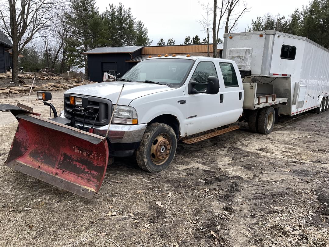 Image of Ford F-550 Primary image