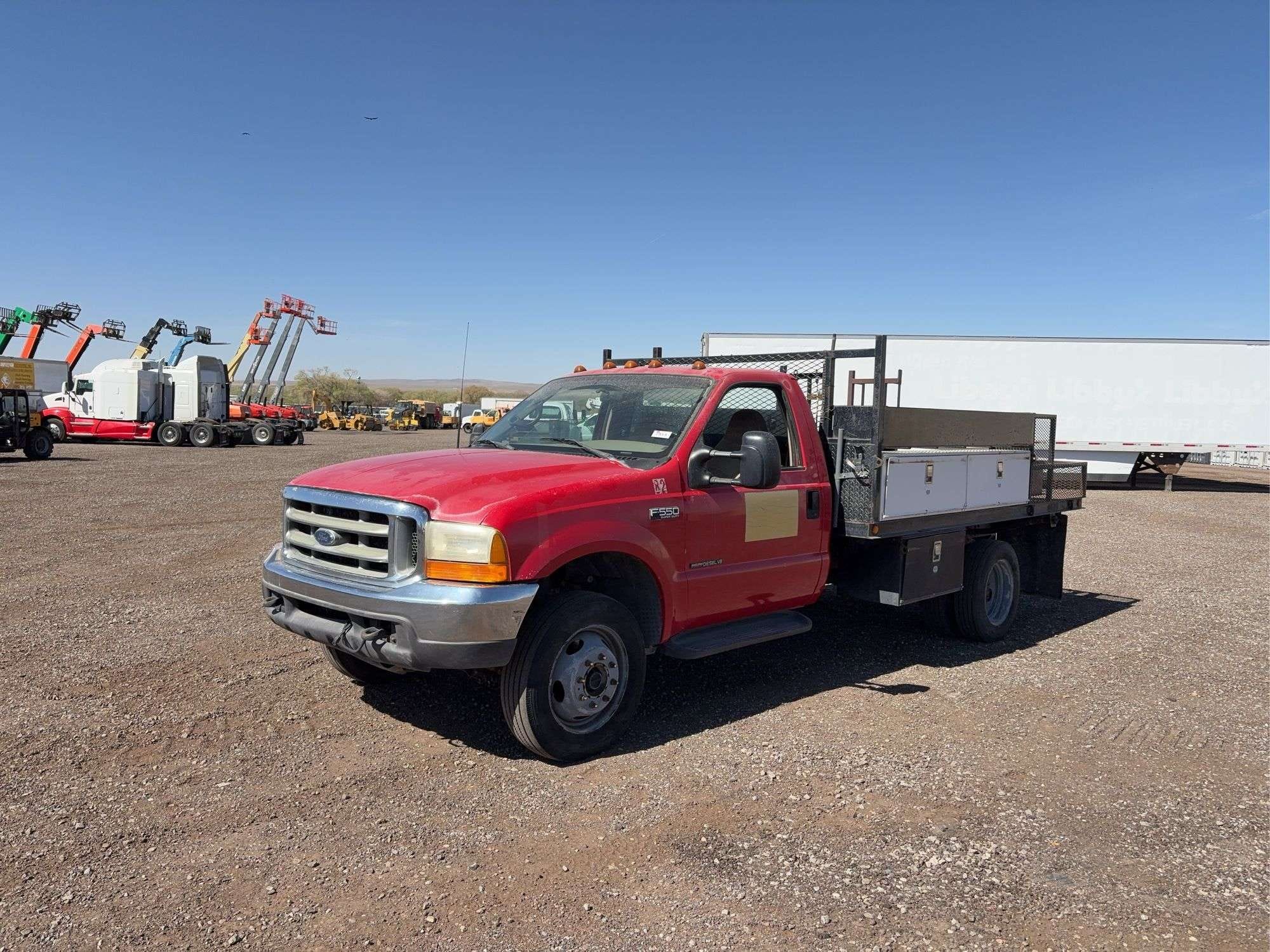 1999 Ford F-550 Equipment Image0