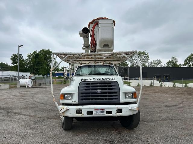 Image of Ford F-800 equipment image 2