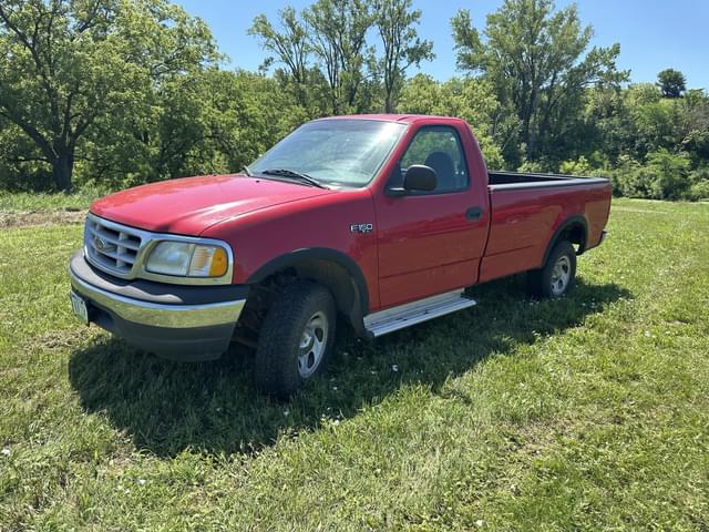 Image of Ford F-150 equipment image 1