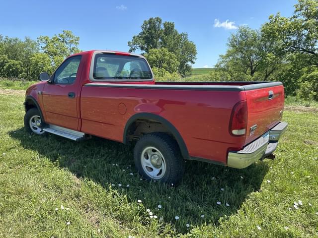 Image of Ford F-150 equipment image 2