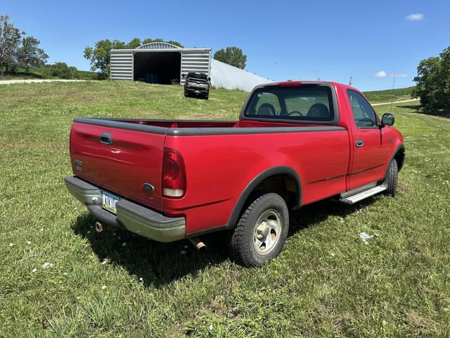 Image of Ford F-150 equipment image 3