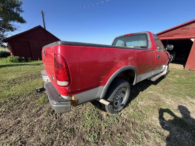 Image of Ford F-150 equipment image 4