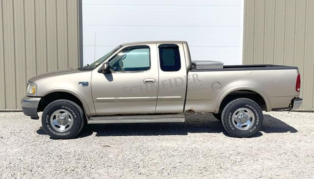 Image of Ford F-150 equipment image 3