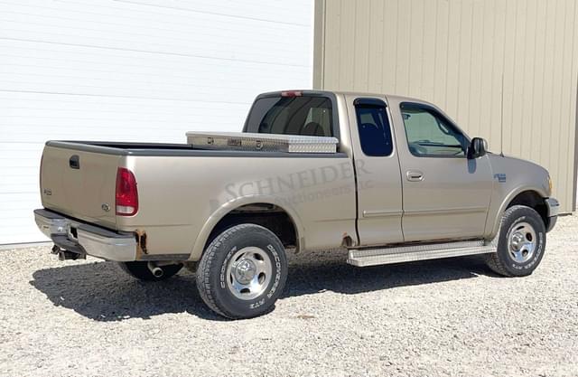 Image of Ford F-150 equipment image 4
