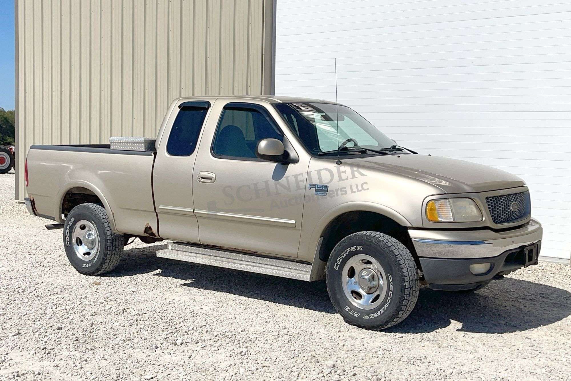 1999 Ford F-150 Equipment Image0