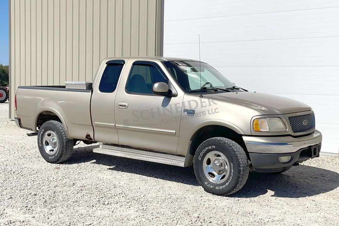 Image of Ford F-150 Primary image