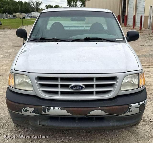 Image of Ford F-150 equipment image 1