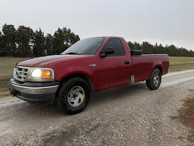 Image of Ford F-150 equipment image 1