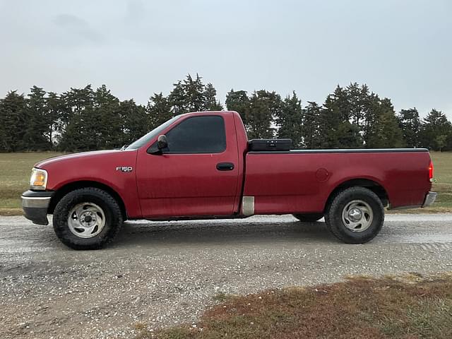 Image of Ford F-150 equipment image 2