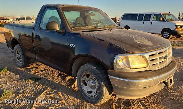 Image of Ford F-150 equipment image 2