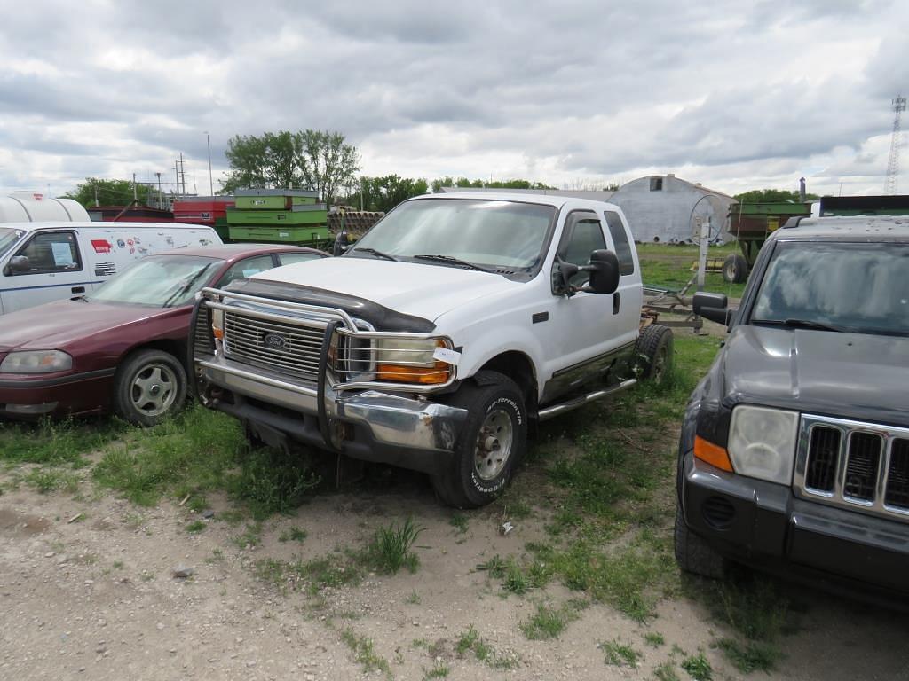 Image of Ford F-250 Primary image