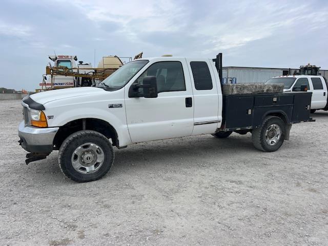 Image of Ford F-250 equipment image 1