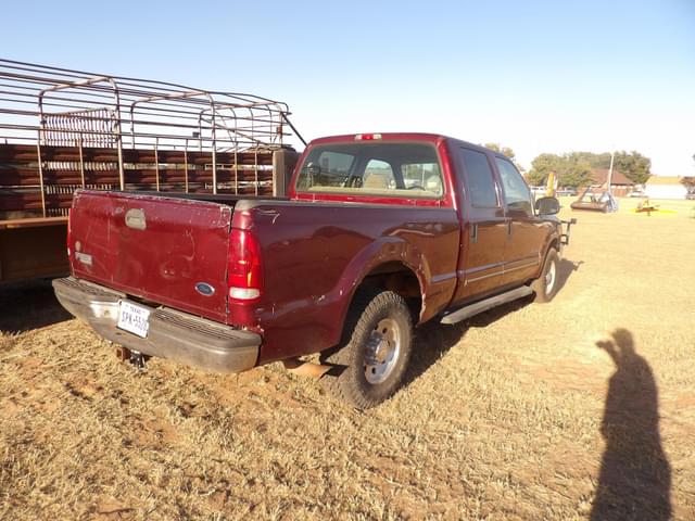 Image of Ford F-250 equipment image 2