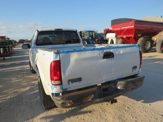 Image of Ford F-250 equipment image 3