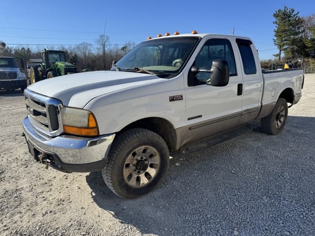 Image of Ford F-250 equipment image 2